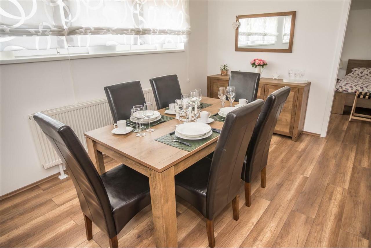 Apartman Hubertus 5* Vagovina Bagian luar foto