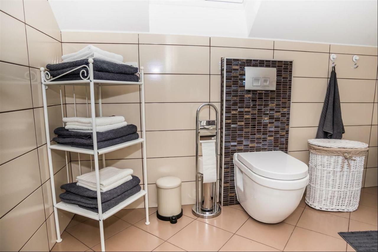 Apartman Hubertus 5* Vagovina Bagian luar foto
