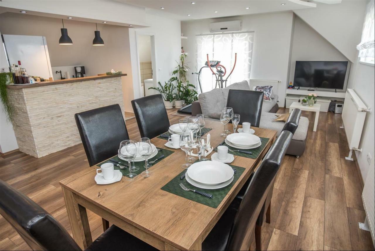 Apartman Hubertus 5* Vagovina Bagian luar foto