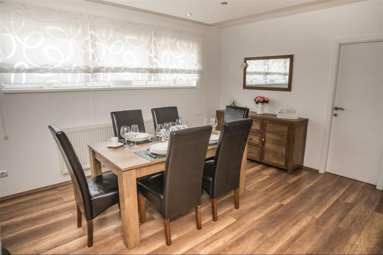 Apartman Hubertus 5* Vagovina Bagian luar foto